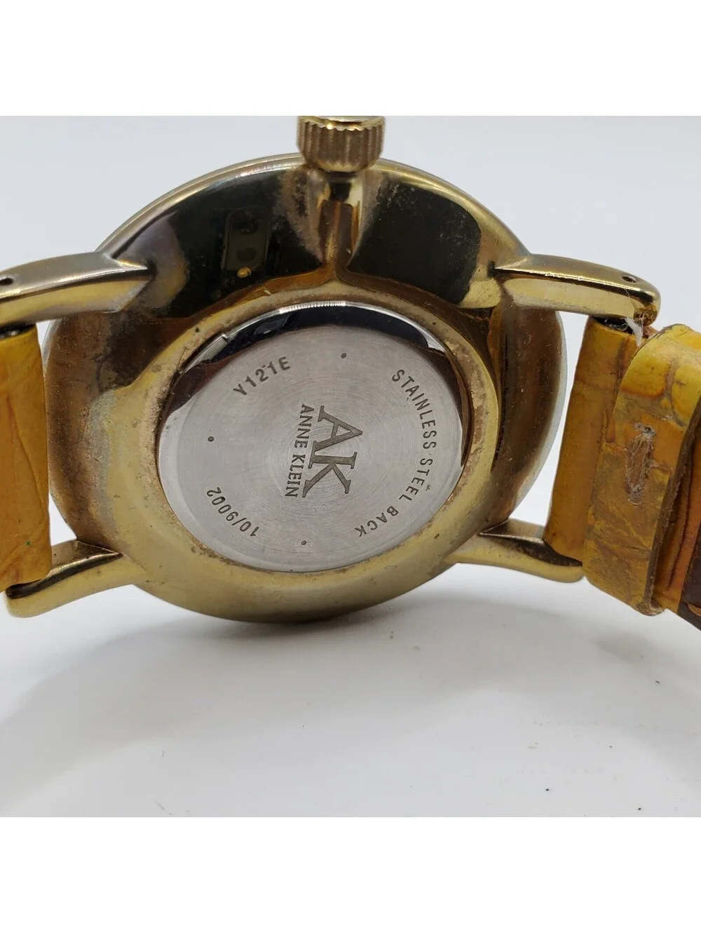 Anne Klein Quartz Womens Watch 36mm White Dial Gold Tone New Battery